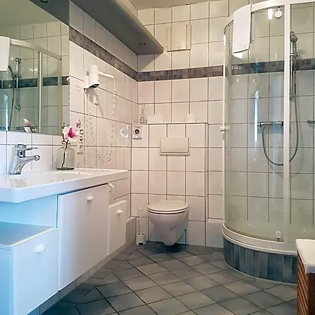 מלון Herrloh 3*