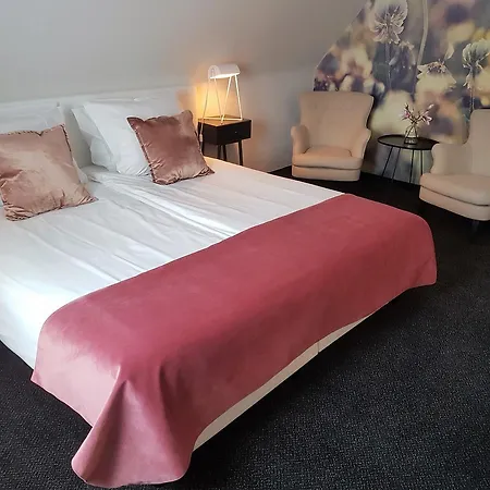 Herrloh Hotel 3*