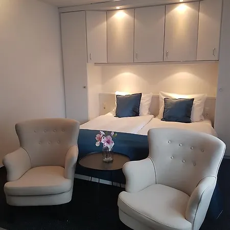 ホテル Herrloh 3*