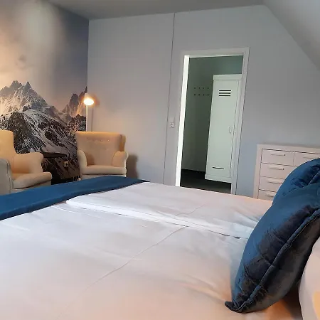 Herrloh Hotel 3*
