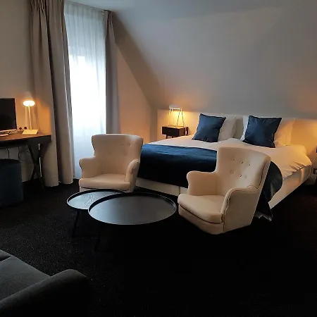 ホテル Herrloh 3*